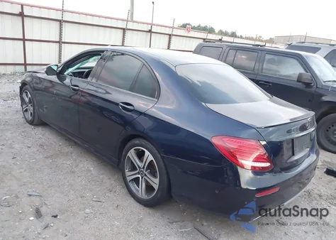 2018 Mercedes-Benz E 300 z USA, uszkodzony, nr VIN WDDZF4JB1JA311550